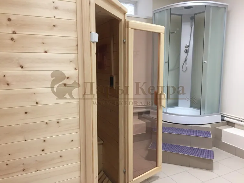 Трёхместная угловая инфракрасная сауна кабина из кедра с керамическими излучателями